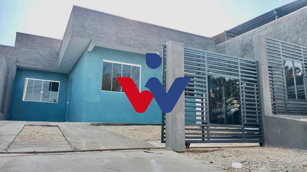 Casa com 2 dormitórios à venda, 43 m  por R  350.000,00 - Igua...