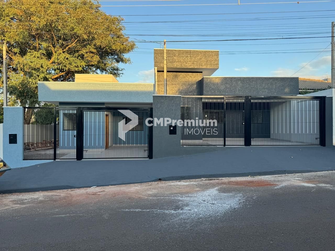 Casa com 2 dormitórios à venda, 125 m² por R$ 275.000,00 - Jar...