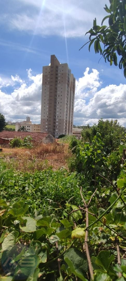 Terreno à venda, 504 m² por R$ 450.000,00 - Vila Marumby - Mar...