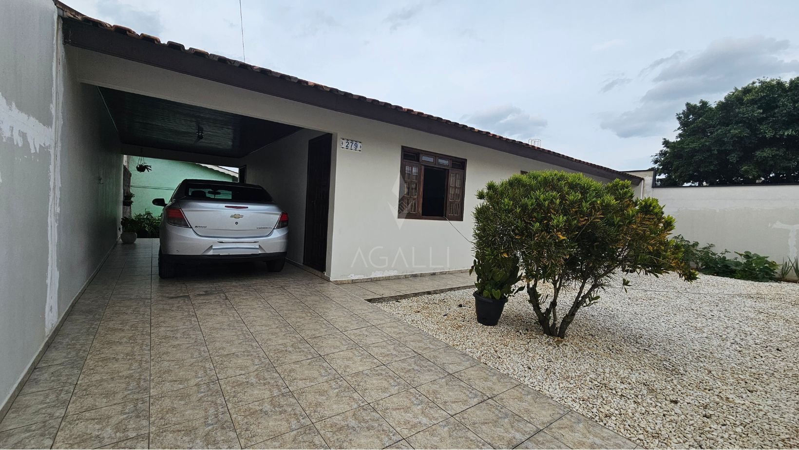Casa com 3 dormitórios à venda, 100 m  por R  750.000,00 - Est...
