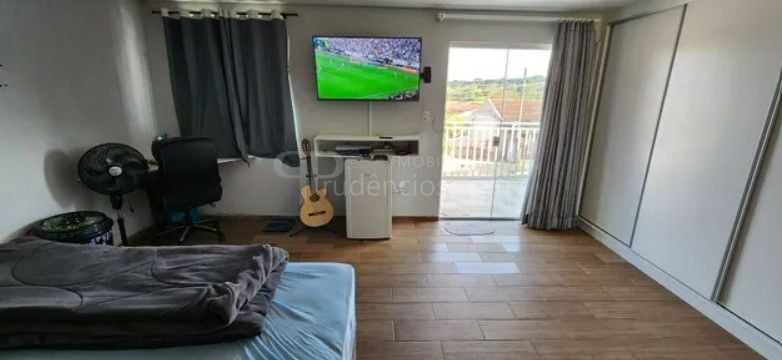 Sobrado em Piraquara  4 Quartos, Área Gourmet e 4 Vagas