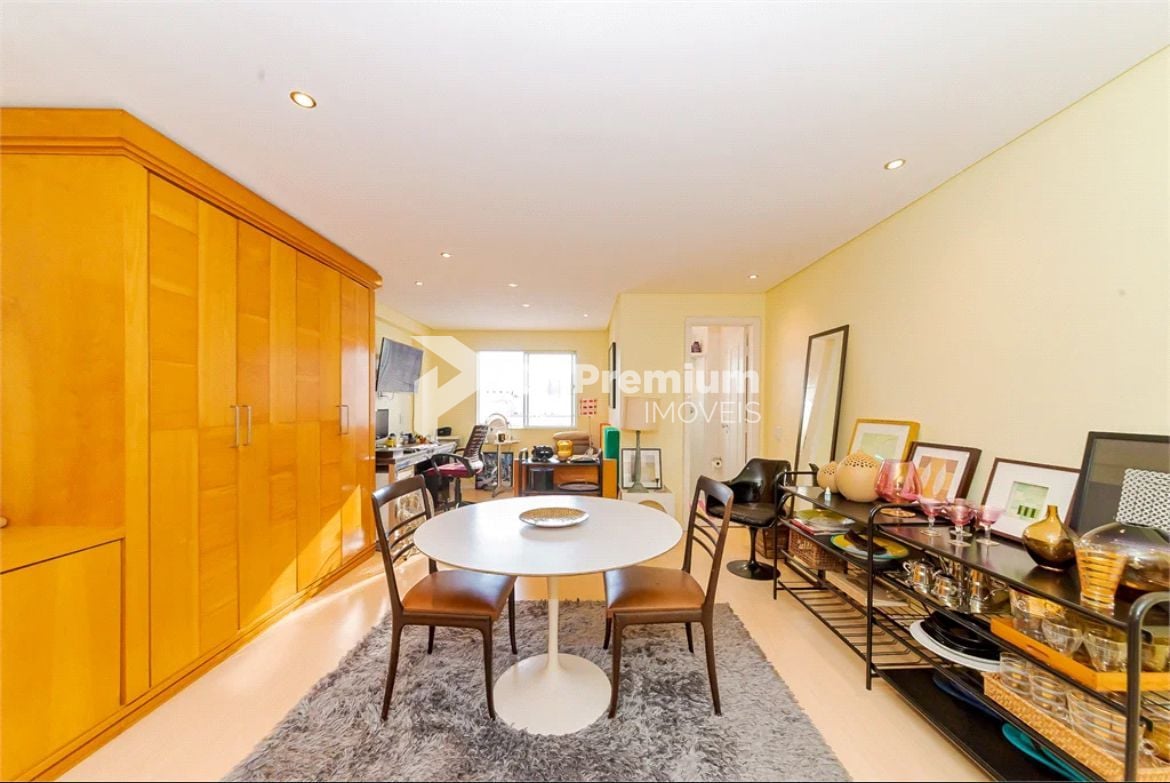 Apartamento com 1 dormitório à venda, 37 m  por R  269.000 - C...
