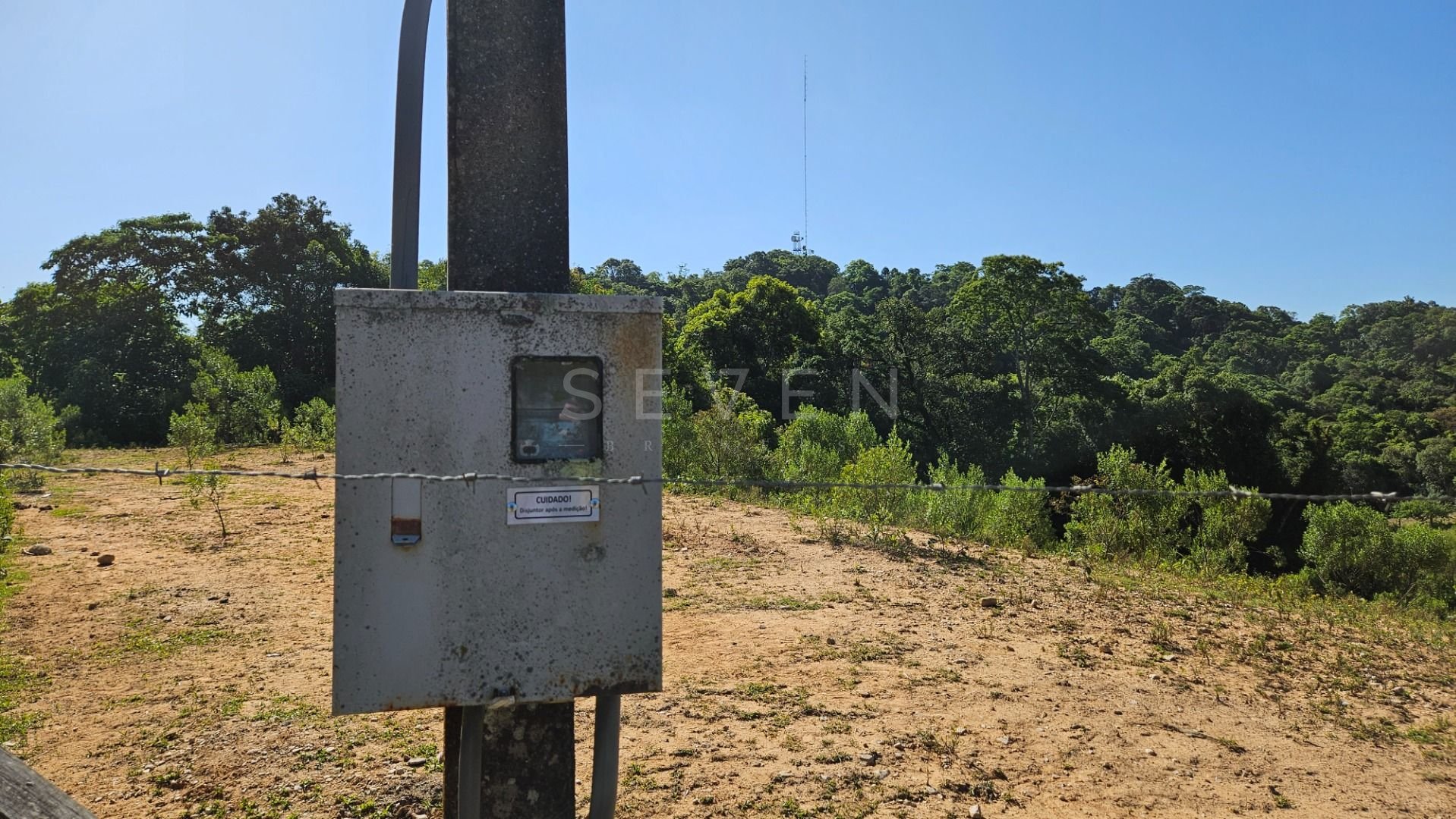 Terreno de 4.361m  com córrego e vista incrível  Refúgio na na...