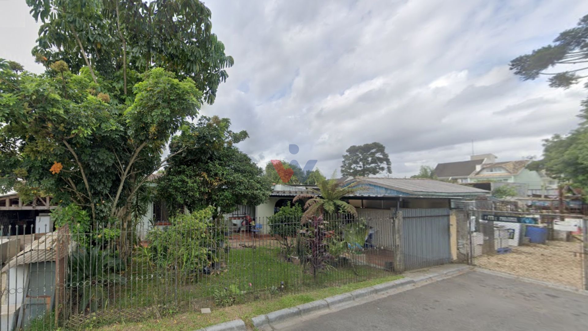 Terreno à venda, 3151 m  por R  8.000.000,00 - Novo Mundo - Cu...
