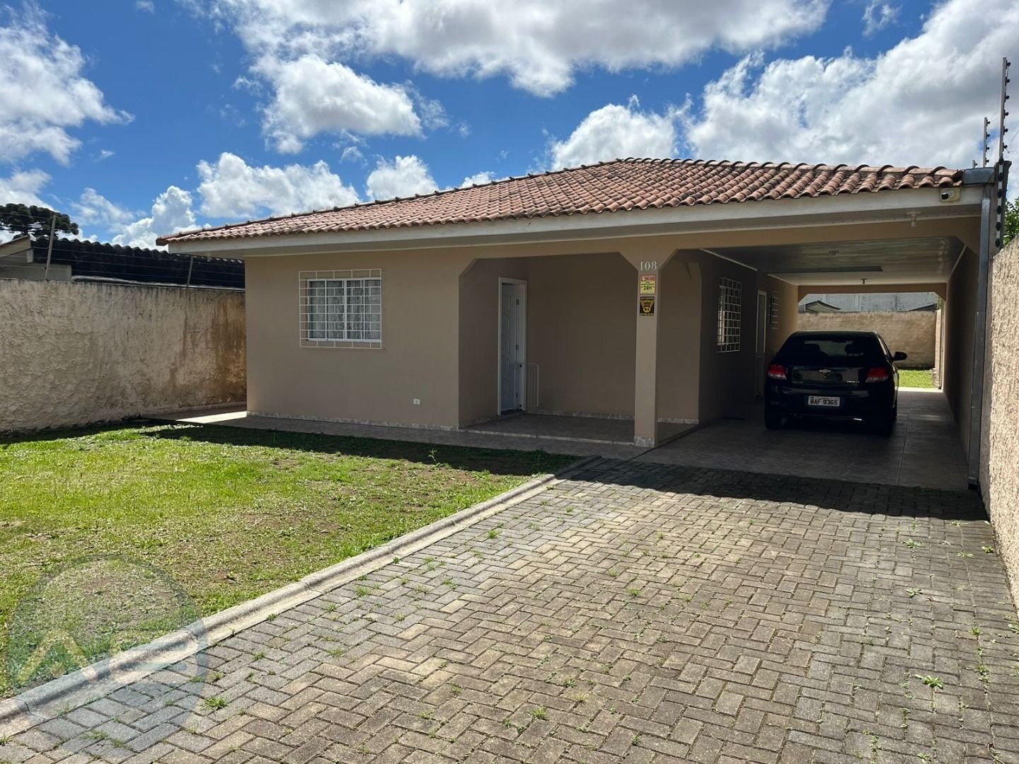 Casa com 3 dormitórios à venda, 80 m  por R  650.000,00 - Uber...