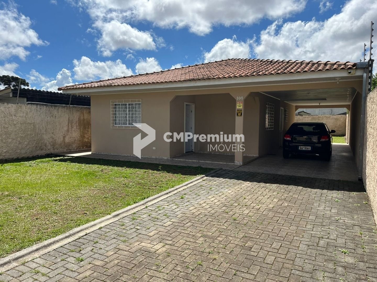 Casa com 3 dormitórios à venda, 80 m  por R  650.000,00 - Uber...