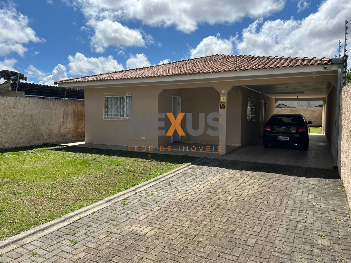 Casa com 3 dormitórios à venda, 80 m  por R  650.000,00 - Uber...
