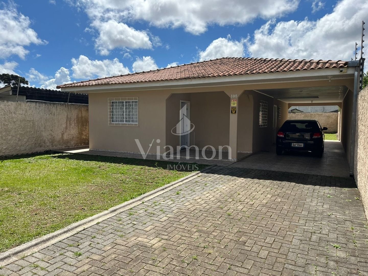 Casa com 3 dormitórios à venda, 80 m  por R  650.000,00 - Uber...