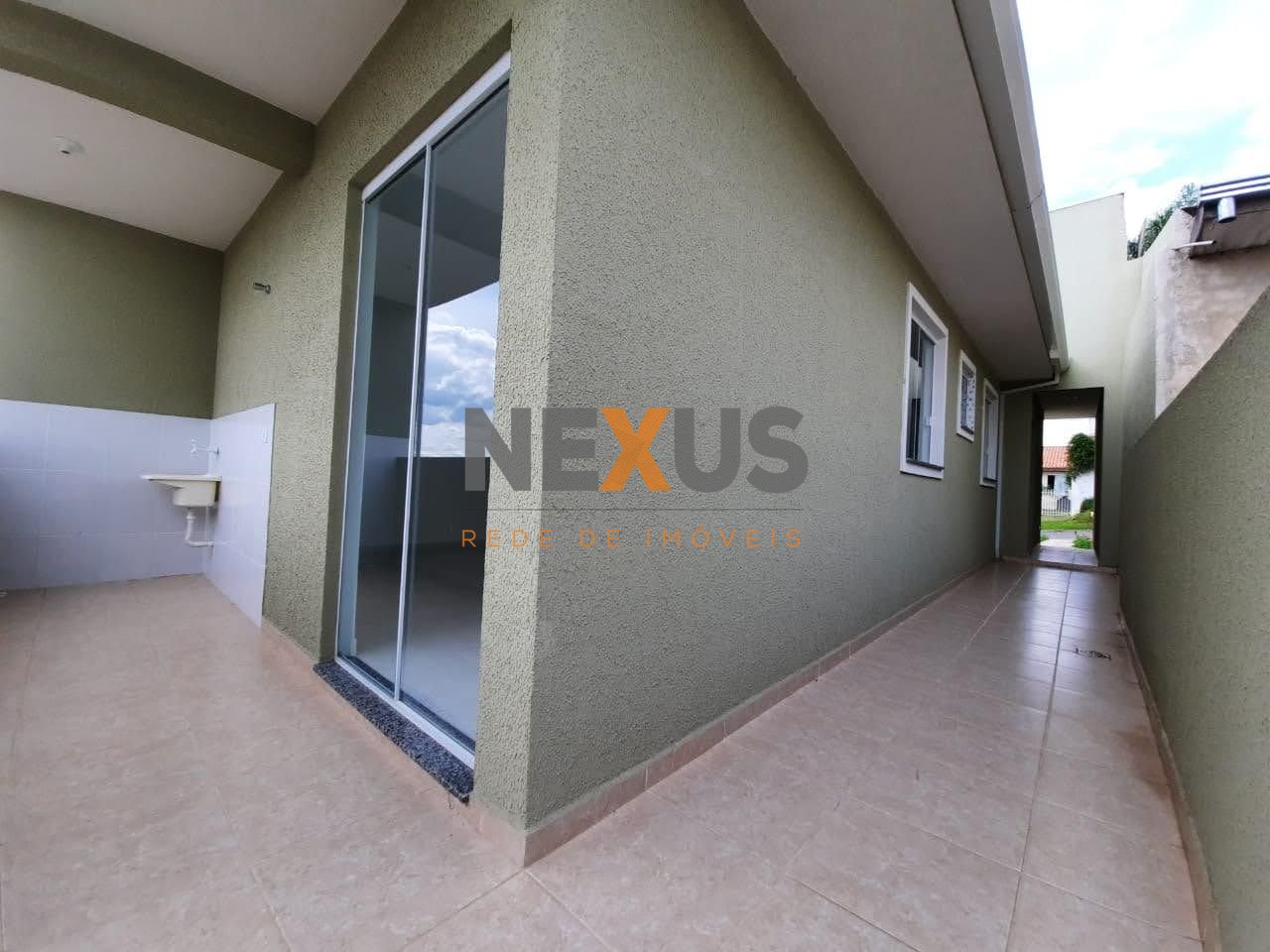 Casa com 3 dormitórios à venda, 131 m  por R  405.000,00 - Gra...