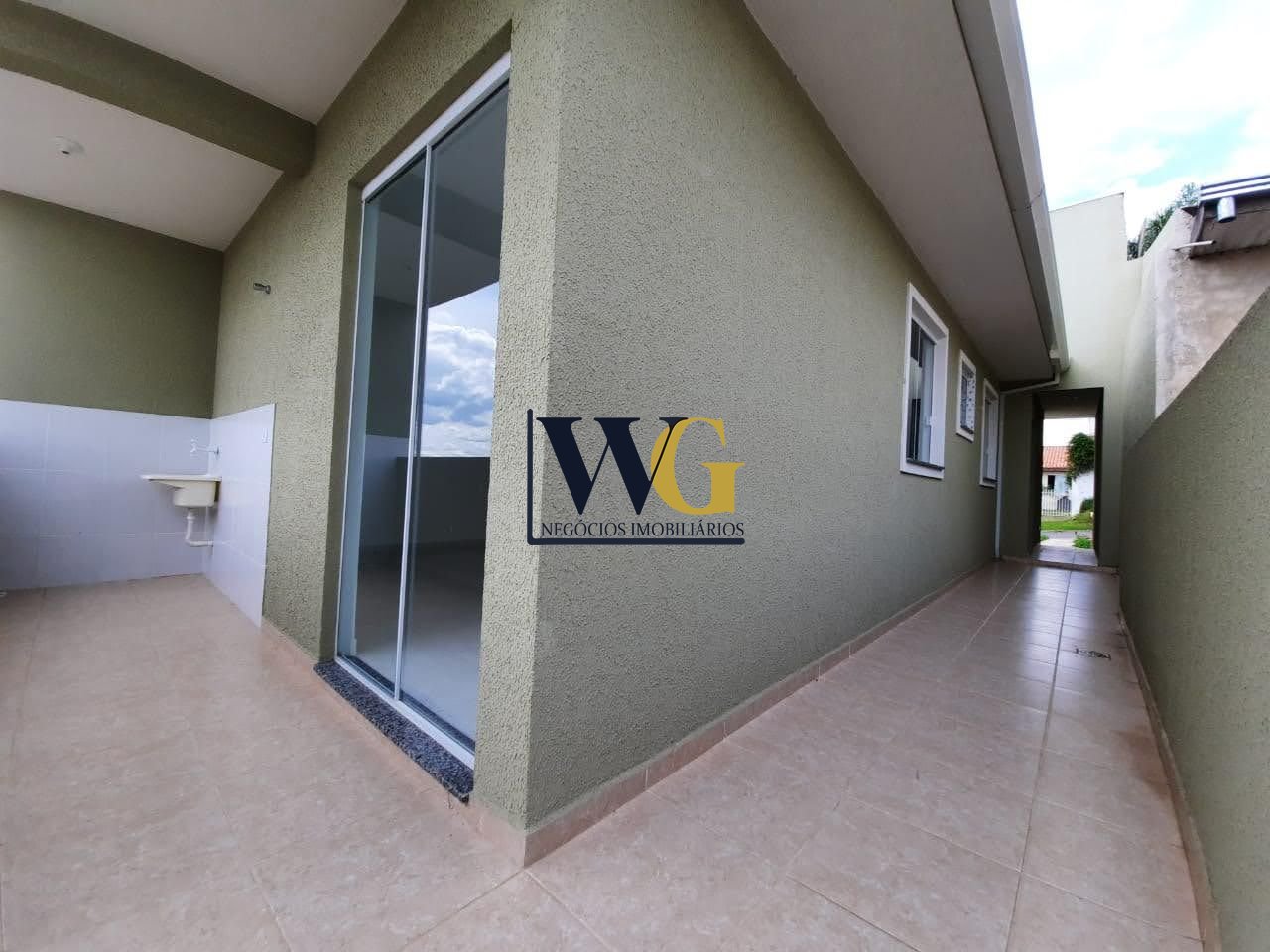 Casa com 3 dormitórios à venda, 131 m  por R  405.000,00 - Gra...