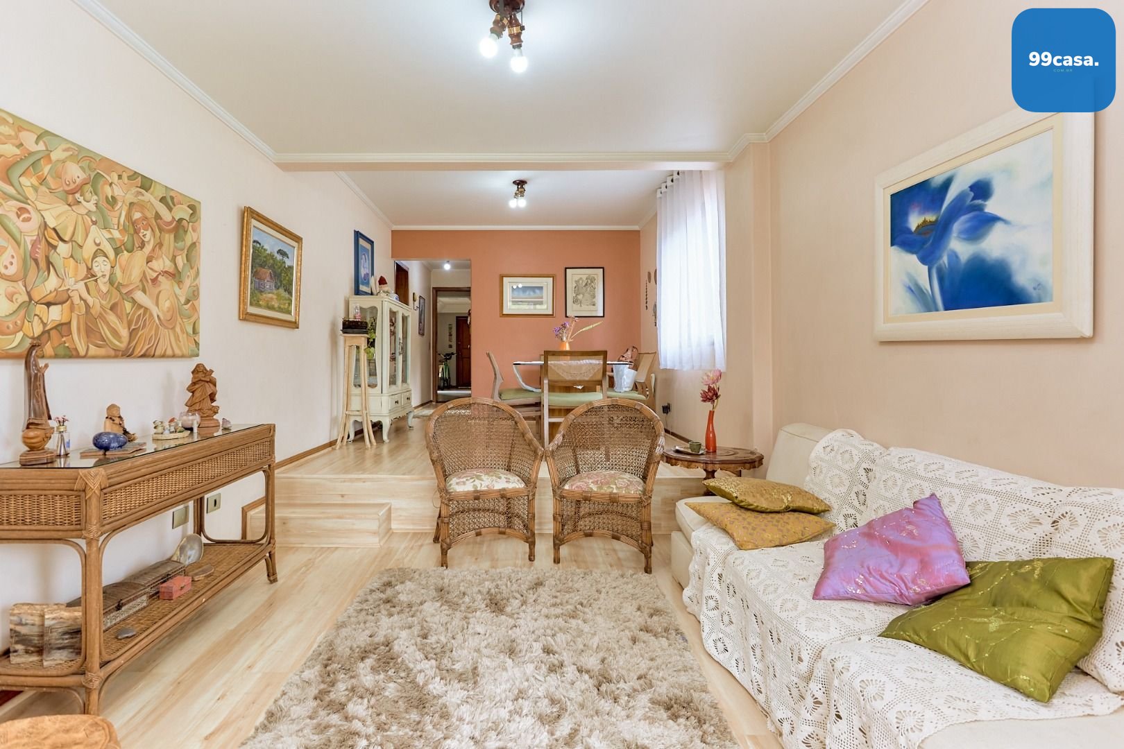 Apartamento 150m  no Cabral com sacada gourmet e lareira por R...