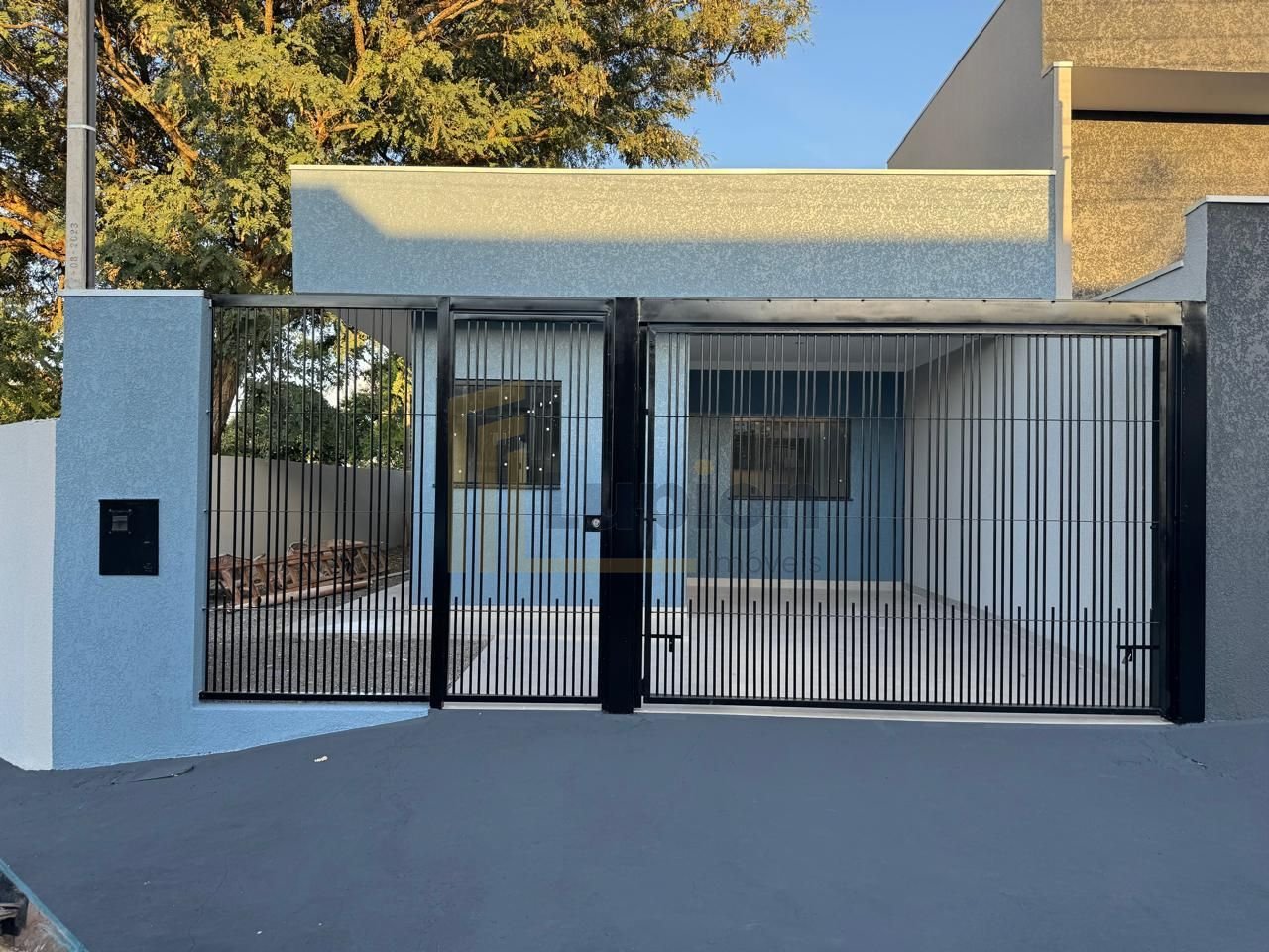 Casa com 2 dormitórios à venda, 125 m² por R$ 275.000,00 - Jar...
