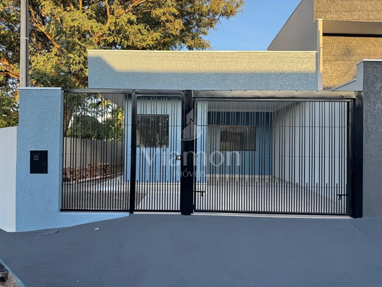 Casa com 2 dormitórios à venda, 125 m² por R$ 275.000,00 - Jar...