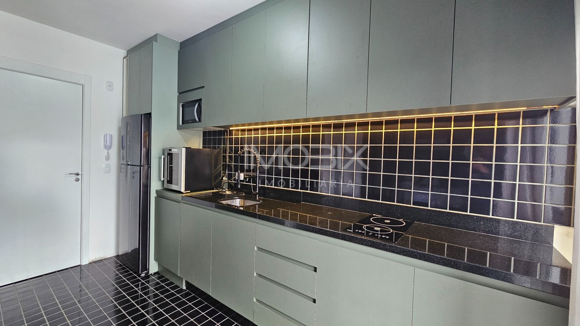 Studio Mobiliado, com 1 dormitório  à venda, 25 m  por R  305....