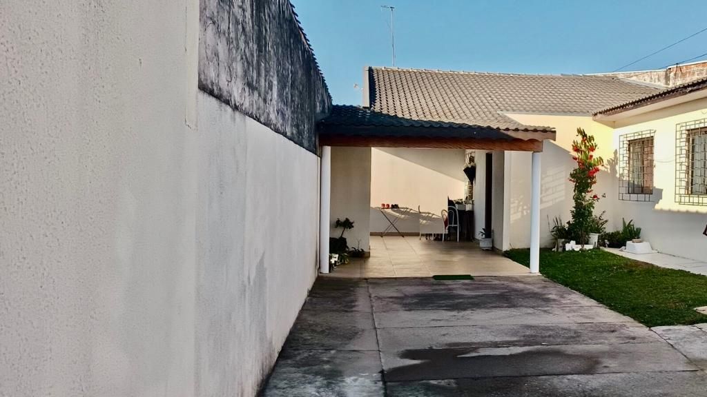 Casa em Condomínio com Espaço Privativo  2 Dormitórios em Araucária