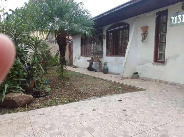 Terreno 360m  com casa para reforma em localização privilegiada na Rua Itacolomi