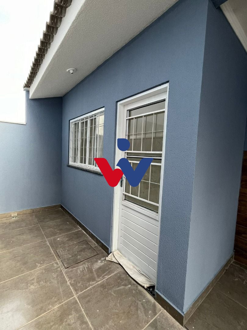 Casa com 2 dormitórios à venda, 57 m  por R  220.000,00 - Parq...