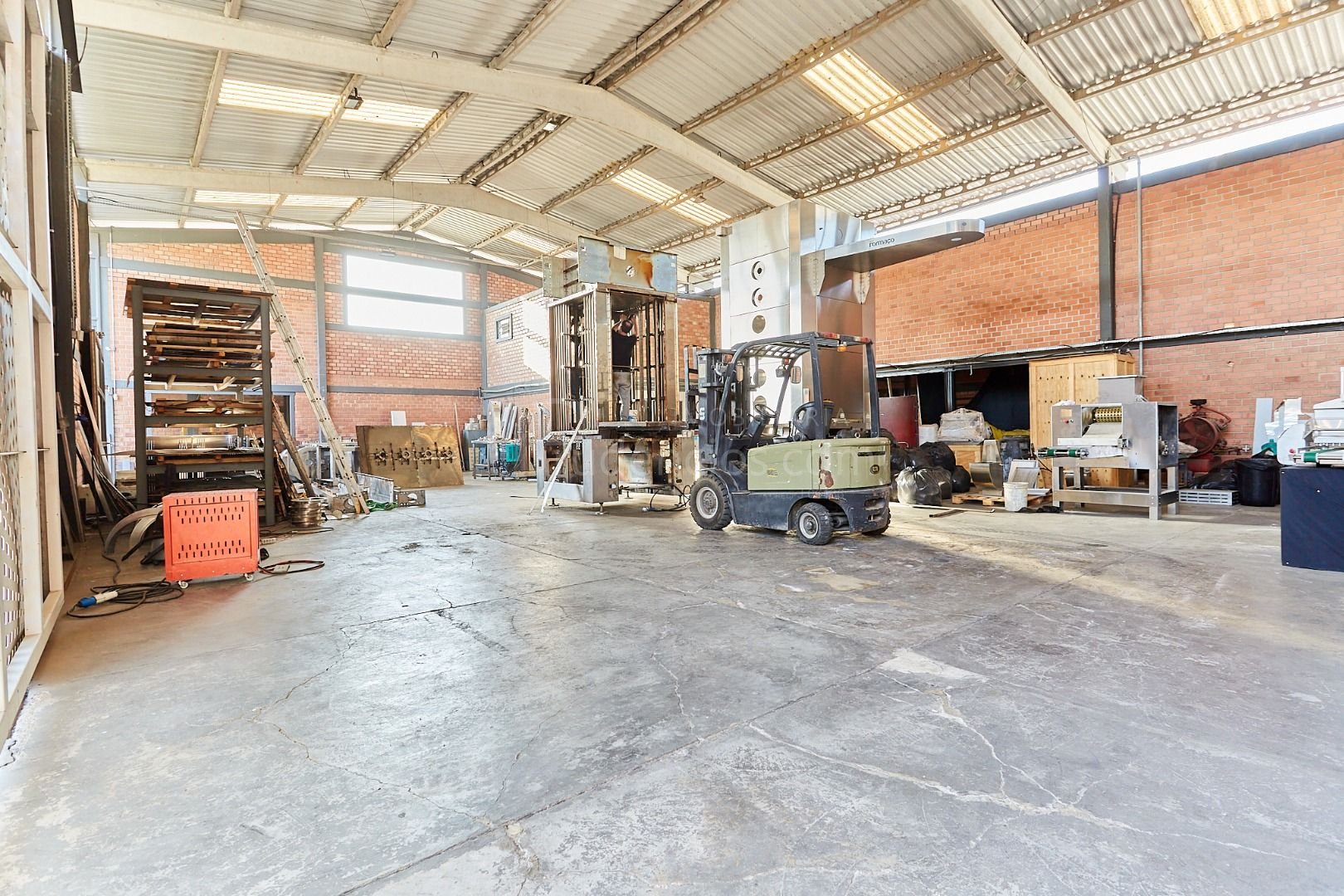 Barracão 500m  em Terreno de Esquina | Localização Estratégica...