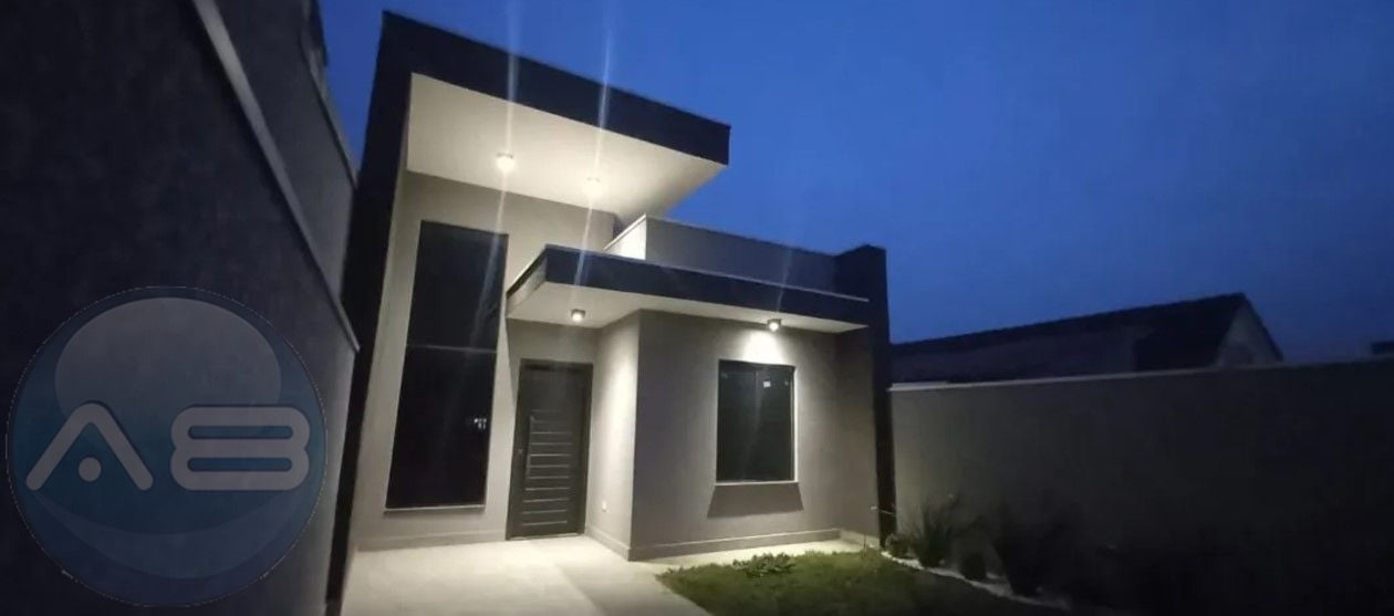 Casa Nova e Moderna à Venda no Bairro Gralha Azul  Próxima ao ...
