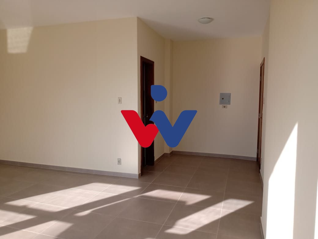 Sala em prédio central, seguro para trabalhar.