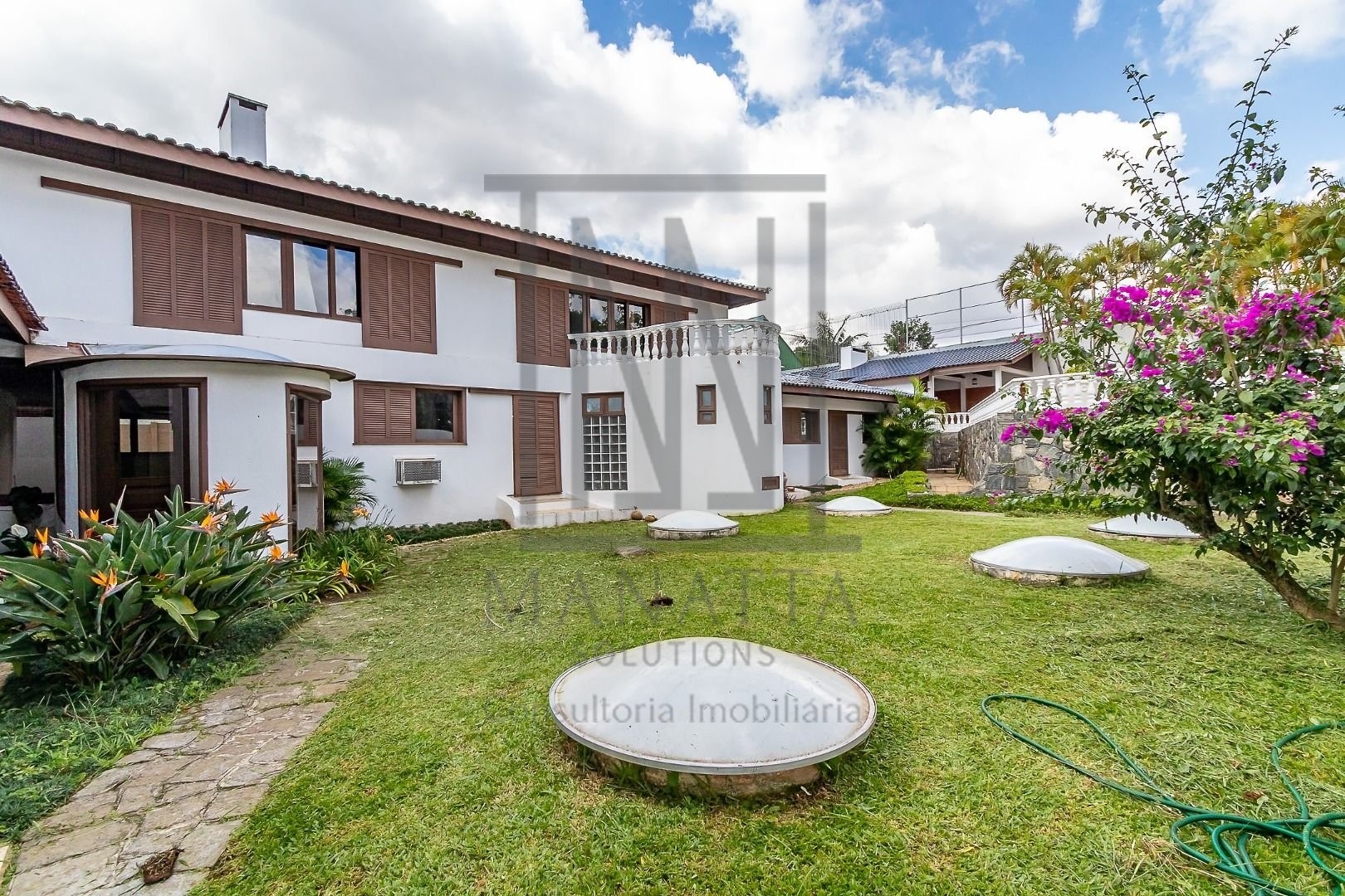 Casa com 5 dormitórios à venda, 1200 m  por R  2.590.000,00 - ...