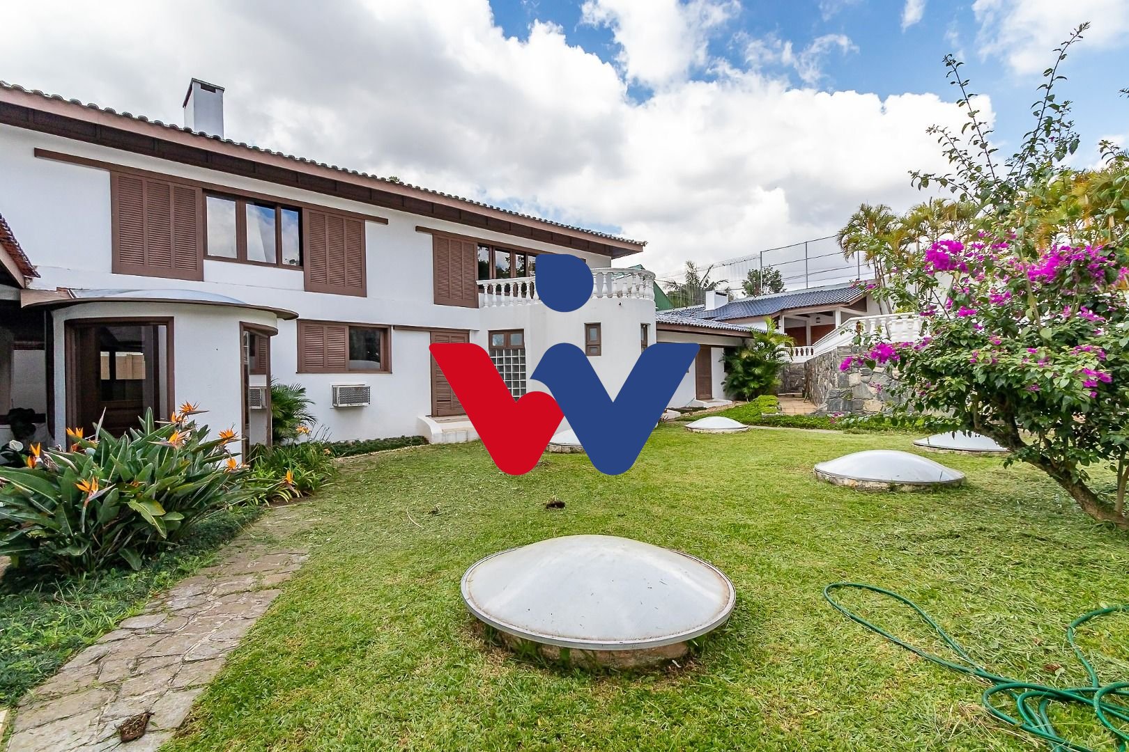 Casa com 5 dormitórios à venda, 1200 m  por R  2.590.000,00 - ...