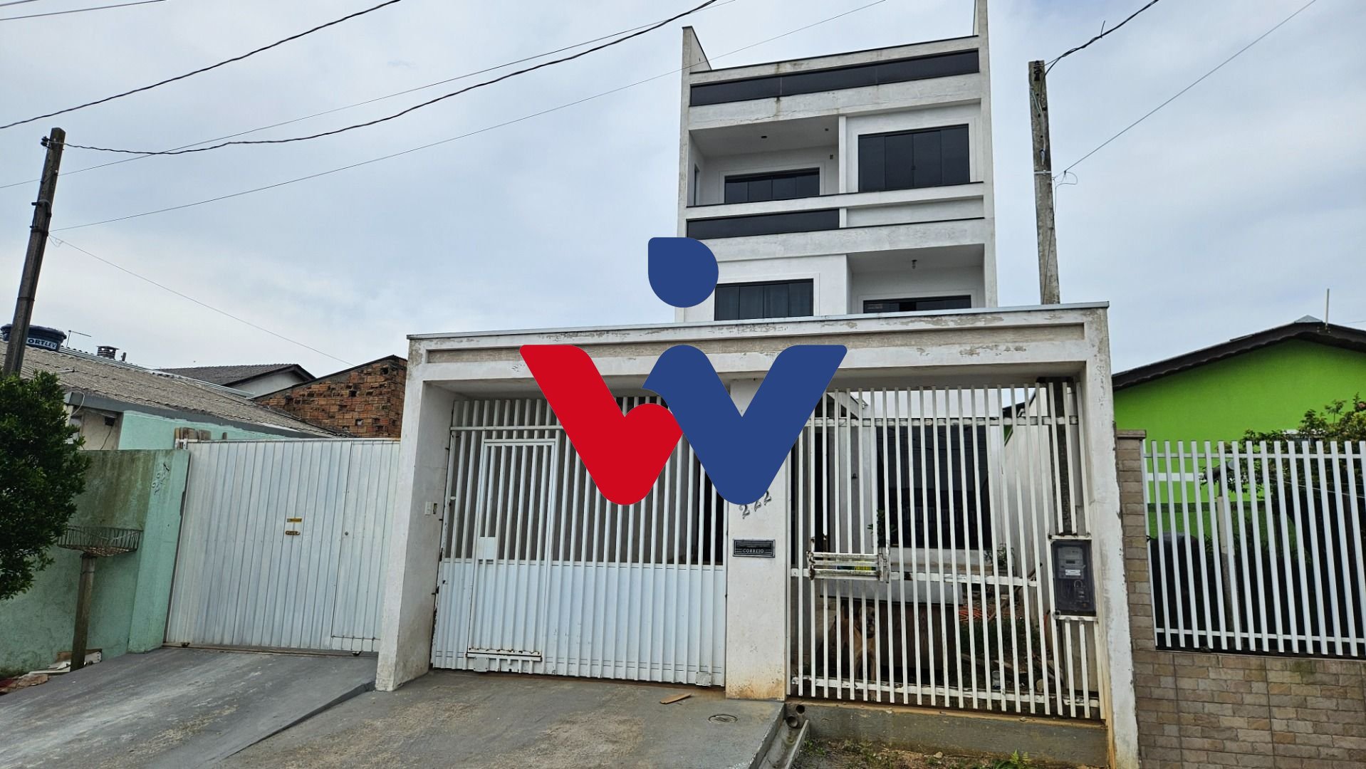Sobrado com 4 dormitórios, sendo 01 suíte à venda, 350 m² por ...