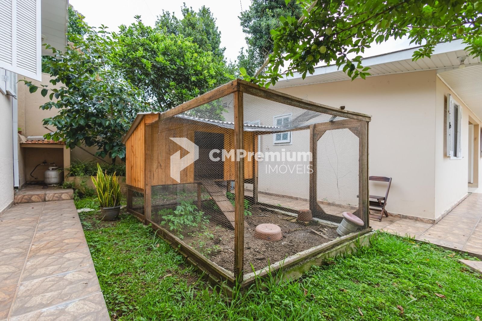 Casa com 3 dormitórios à venda, 300 m  por R  1.200.000,00 - G...