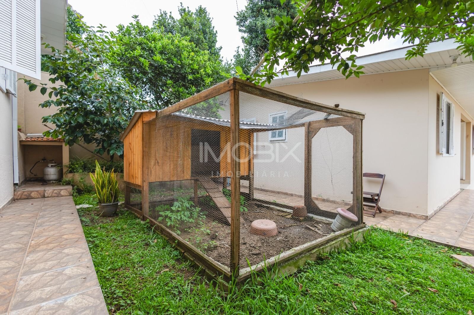 Casa com 3 dormitórios à venda, 300 m  por R  1.200.000,00 - G...