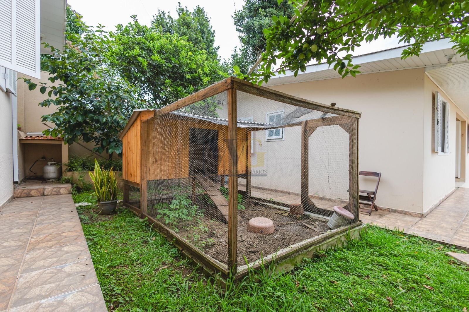 Casa com 3 dormitórios à venda, 300 m  por R  1.200.000,00 - G...