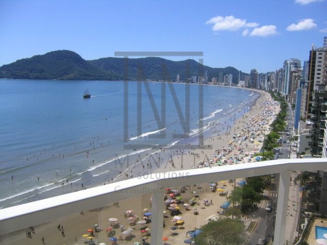 Apartamento com 2 dormitórios à venda, 160 m  por R  3.392.000...