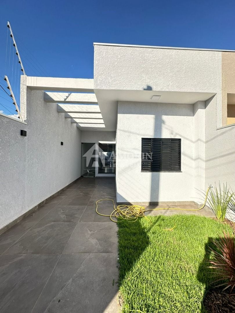 Casa com 3 dormitórios à venda, 74 m  por R  380.000 - JD INDE...