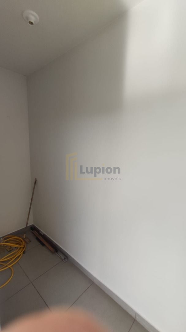Casa com 3 dormitórios à venda, 91 m  por R  550.000,00 - Bom ...