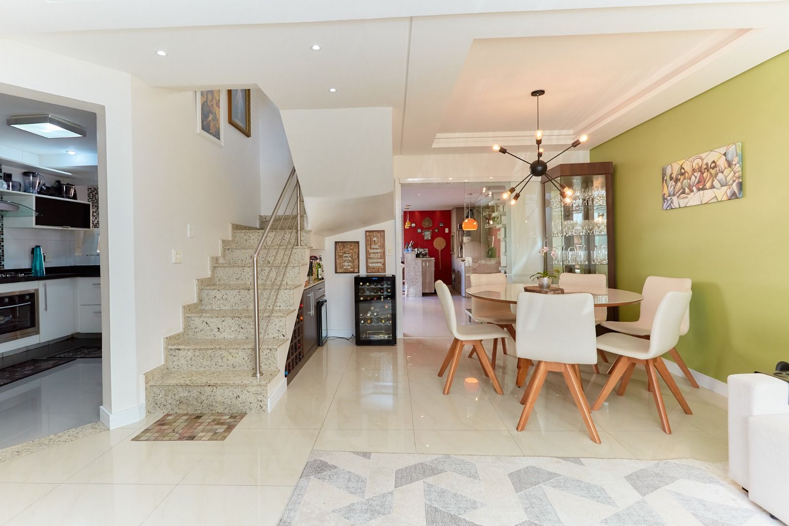 Sobrado Triplex no Portão com Espaço Gourmet e Ático, Condomín...