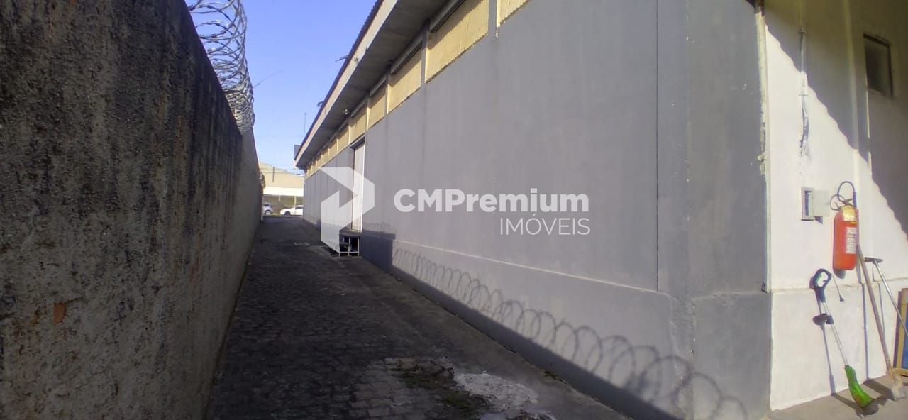 Barracão Comercial à Venda com 600 m  Próximo ao Contorno Sul ...