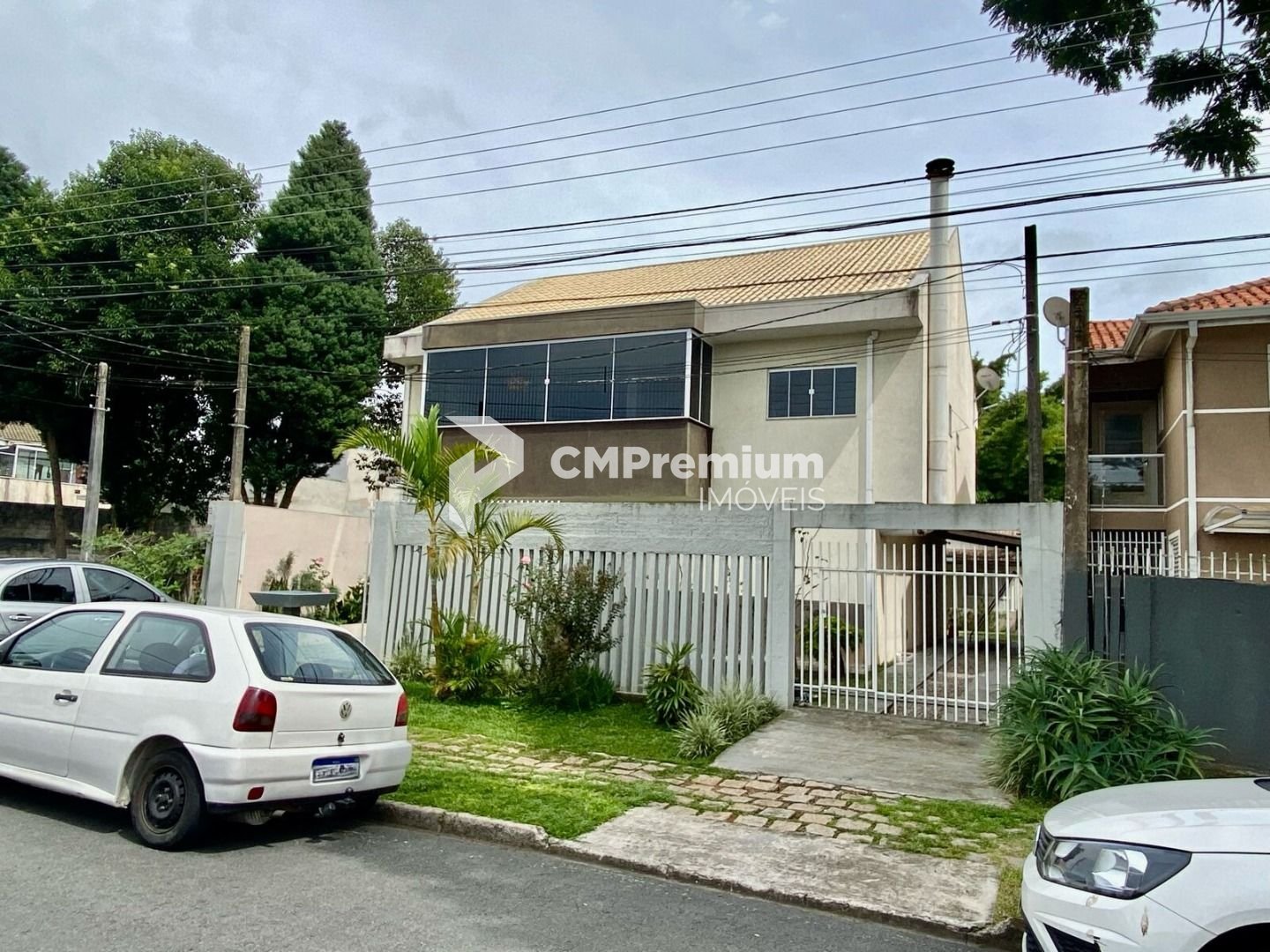 Casa com 3 dormitórios à venda, 240 m  por R  999.900,00 - Gua...