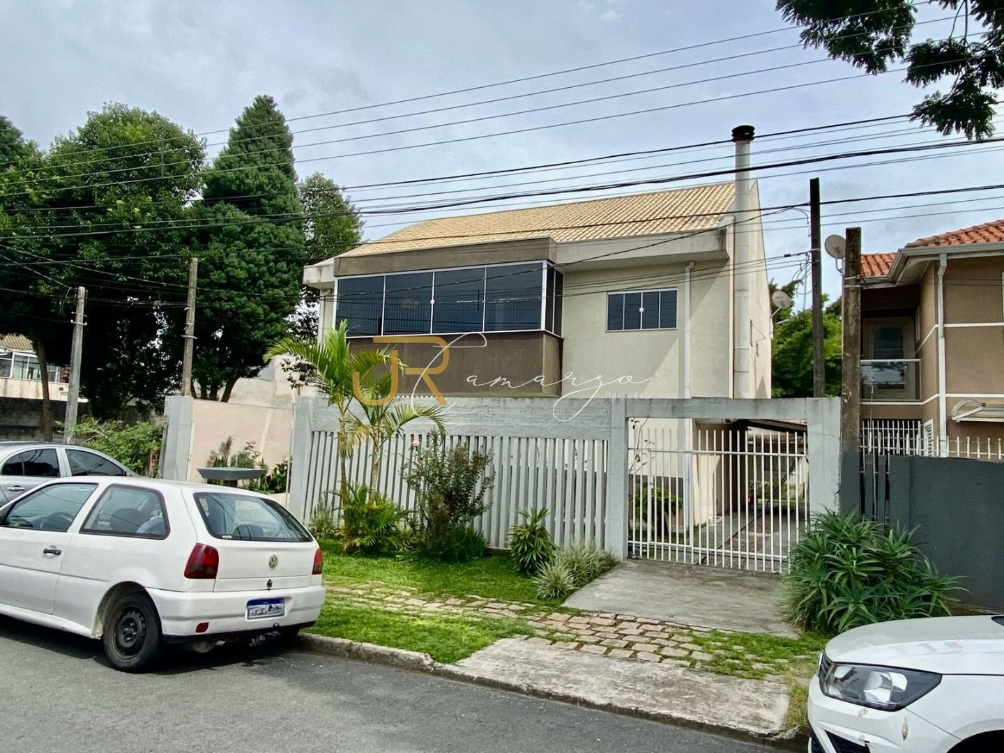 Casa com 3 dormitórios à venda, 240 m  por R  999.900,00 - Gua...