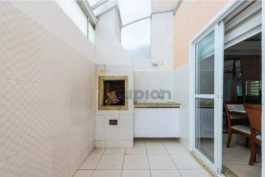 Casa com 3 dormitórios à venda, 140 m  por R  760.000,00 - Boq...