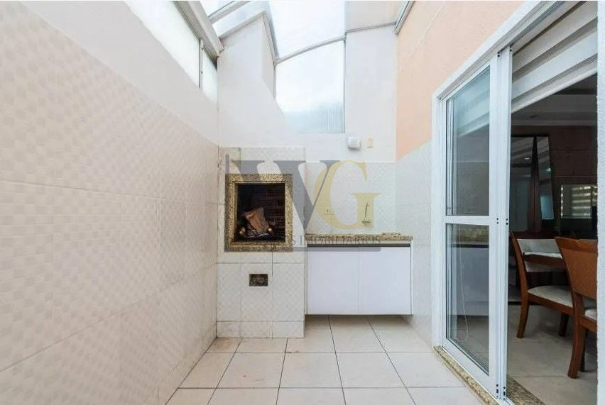 Casa com 3 dormitórios à venda, 140 m  por R  760.000,00 - Boq...