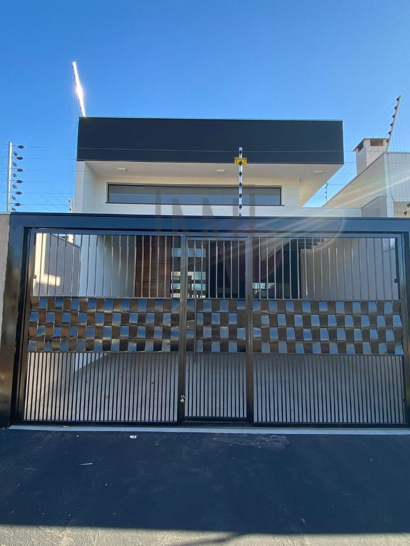 Casa com 3 dormitórios à venda, 104 m² por R$ 450.000,00 - Jar...