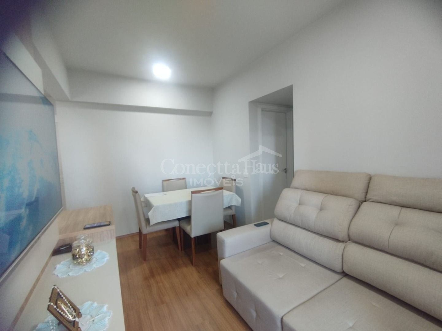 Apartamento com 2 dormitórios à venda, impecável por  R  395.0...