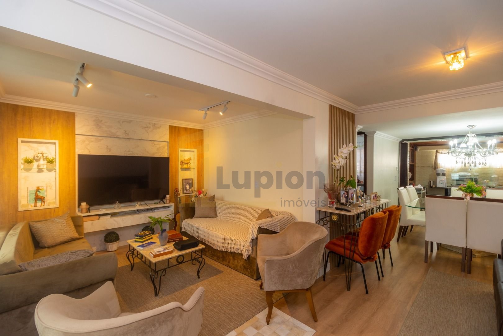 Sobrado com 3 dormitórios à venda, 175 m  por R  1.099.000,00 ...