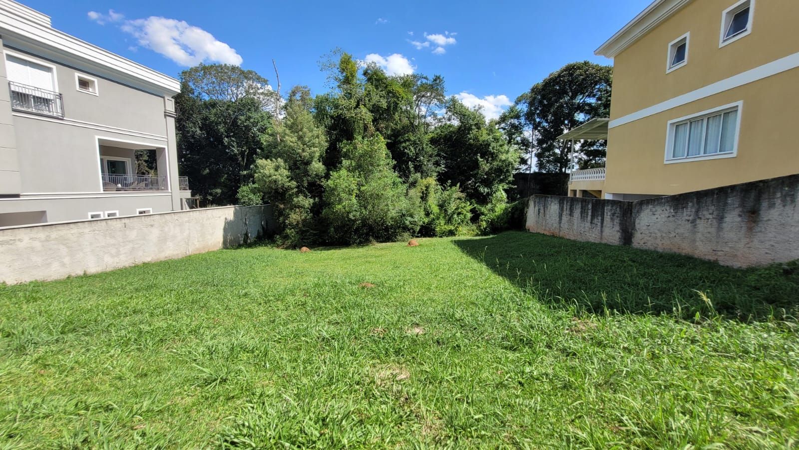 Terreno em Condomínio de Alto Padrão no Campo Comprido com Pro...