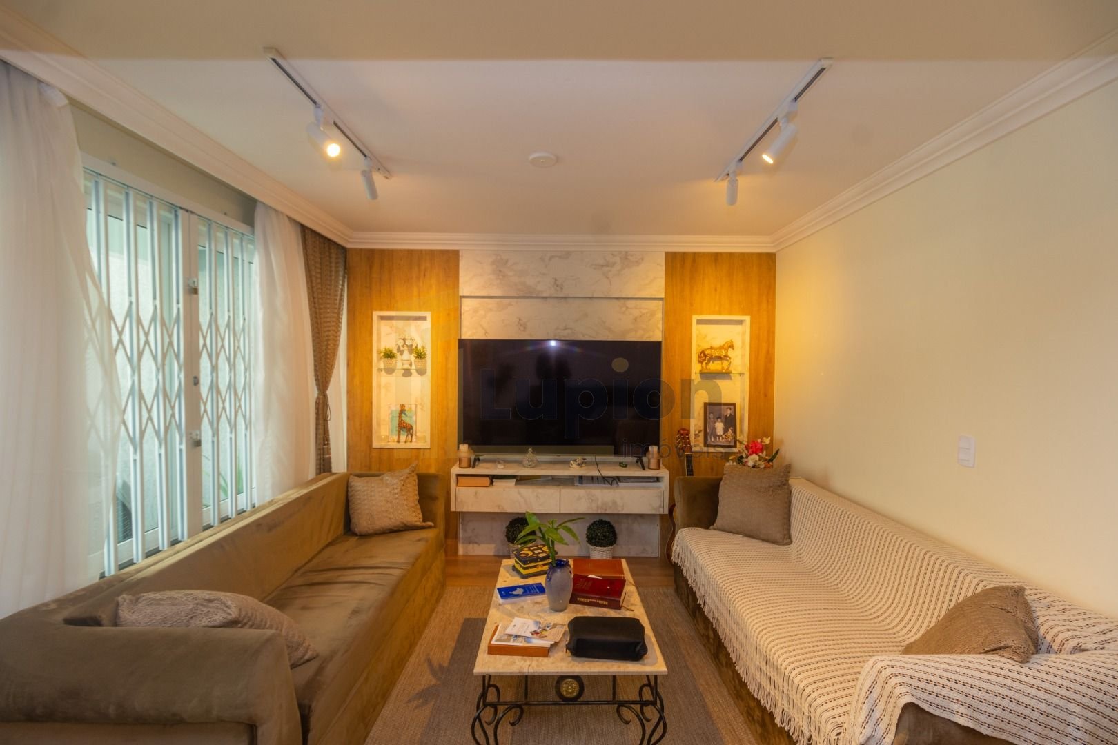 Sobrado com 3 dormitórios à venda, 175 m  por R  1.099.000,00 ...