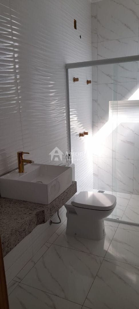 Casa com 4 dormitórios à venda,200.00 m , MARINGA - PR