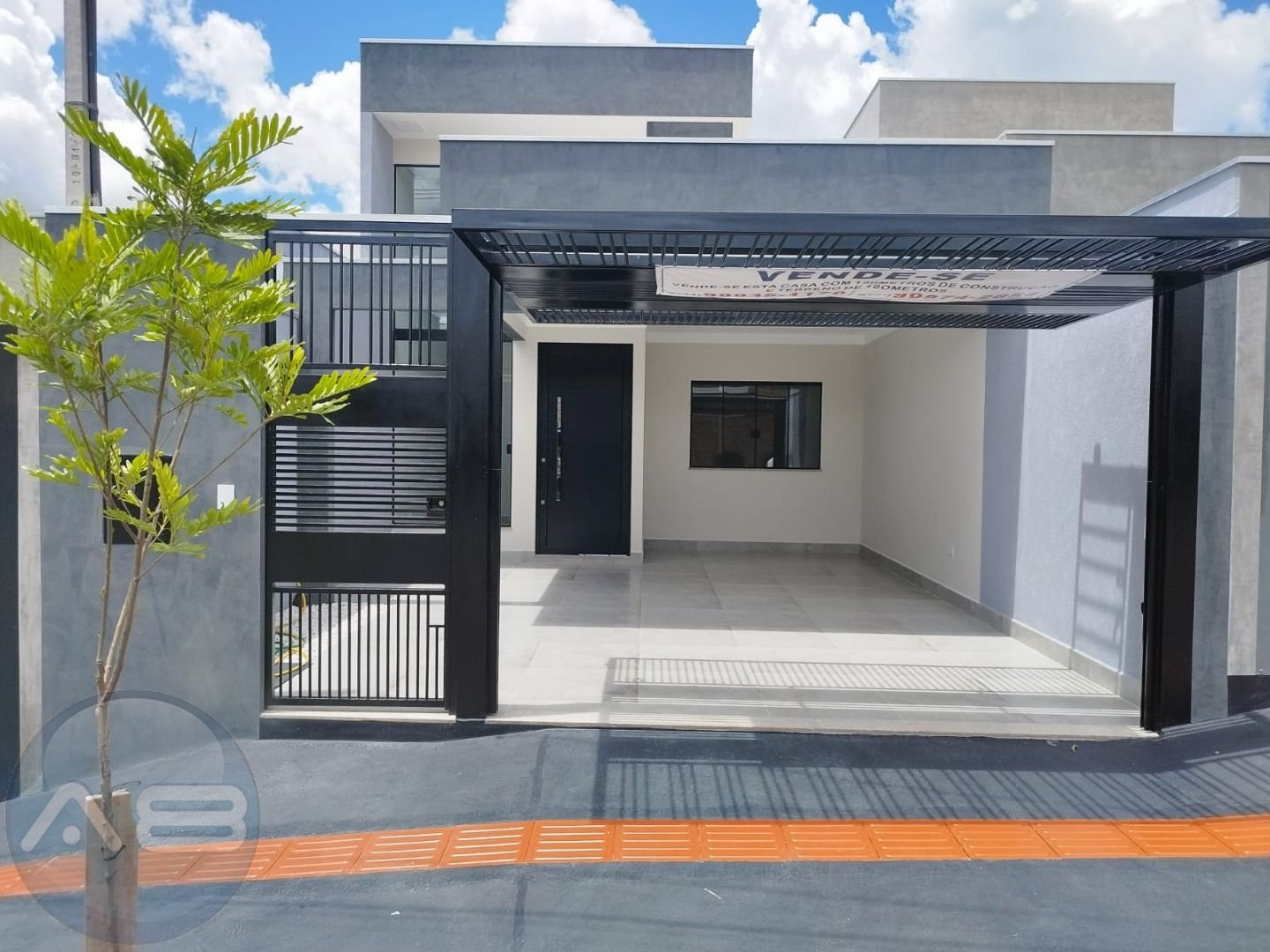 Casa com 3 dormitórios à venda, 122 m² por R$ 679.900,00 - Jar...
