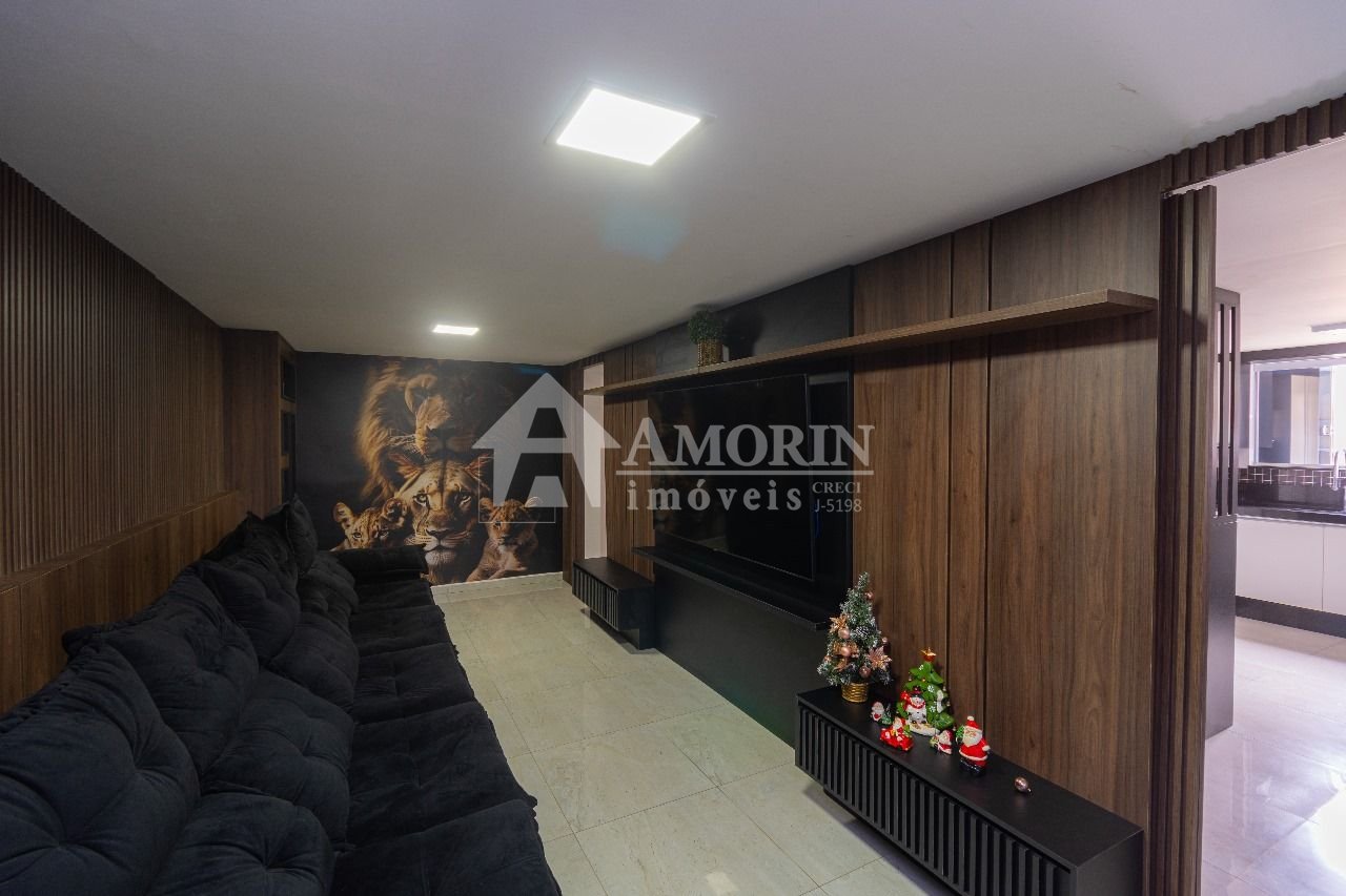 Sobrado com 5 dormitórios à venda, 265 m  por R  900.000,00 - ...