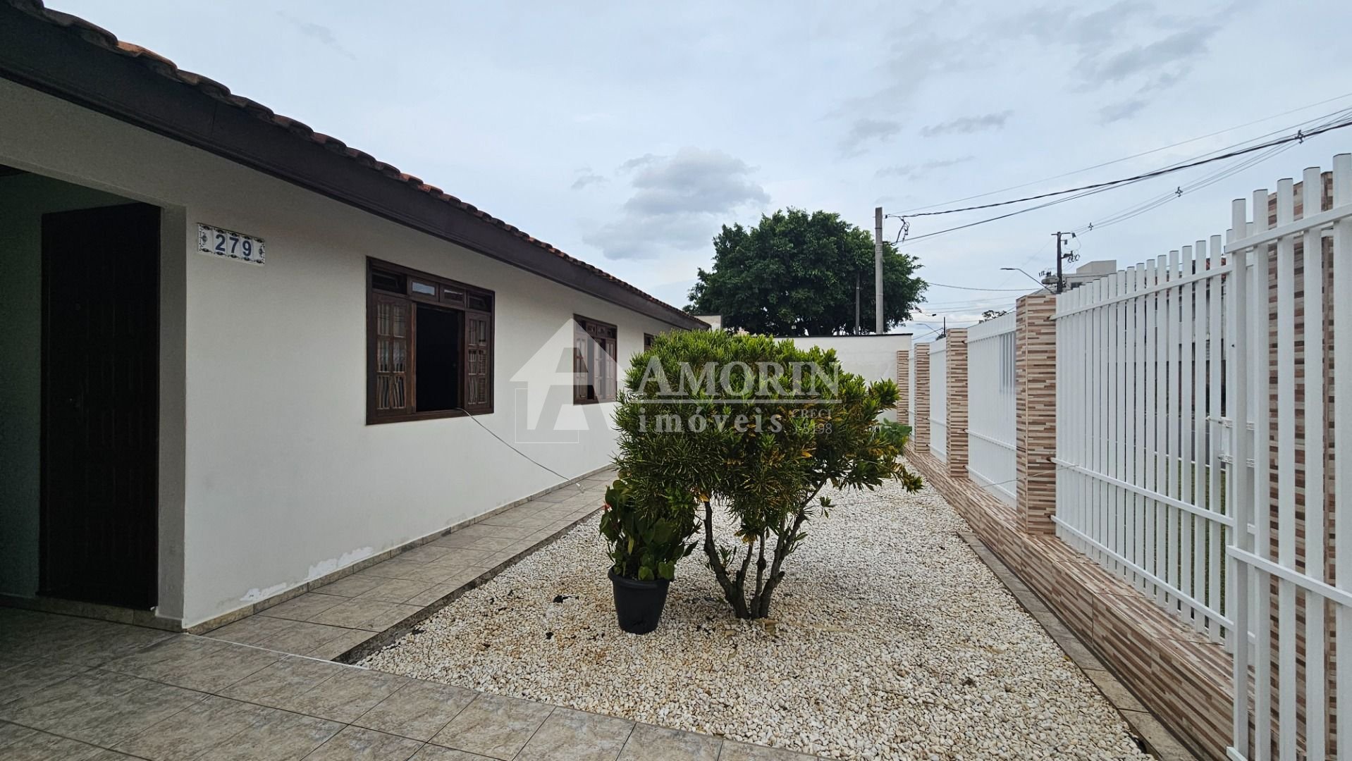 Casa com 3 dormitórios à venda, 100 m  por R  750.000,00 - Est...
