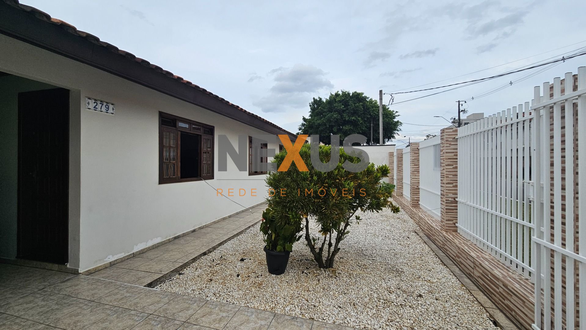 Casa com 3 dormitórios à venda, 100 m  por R  750.000,00 - Est...