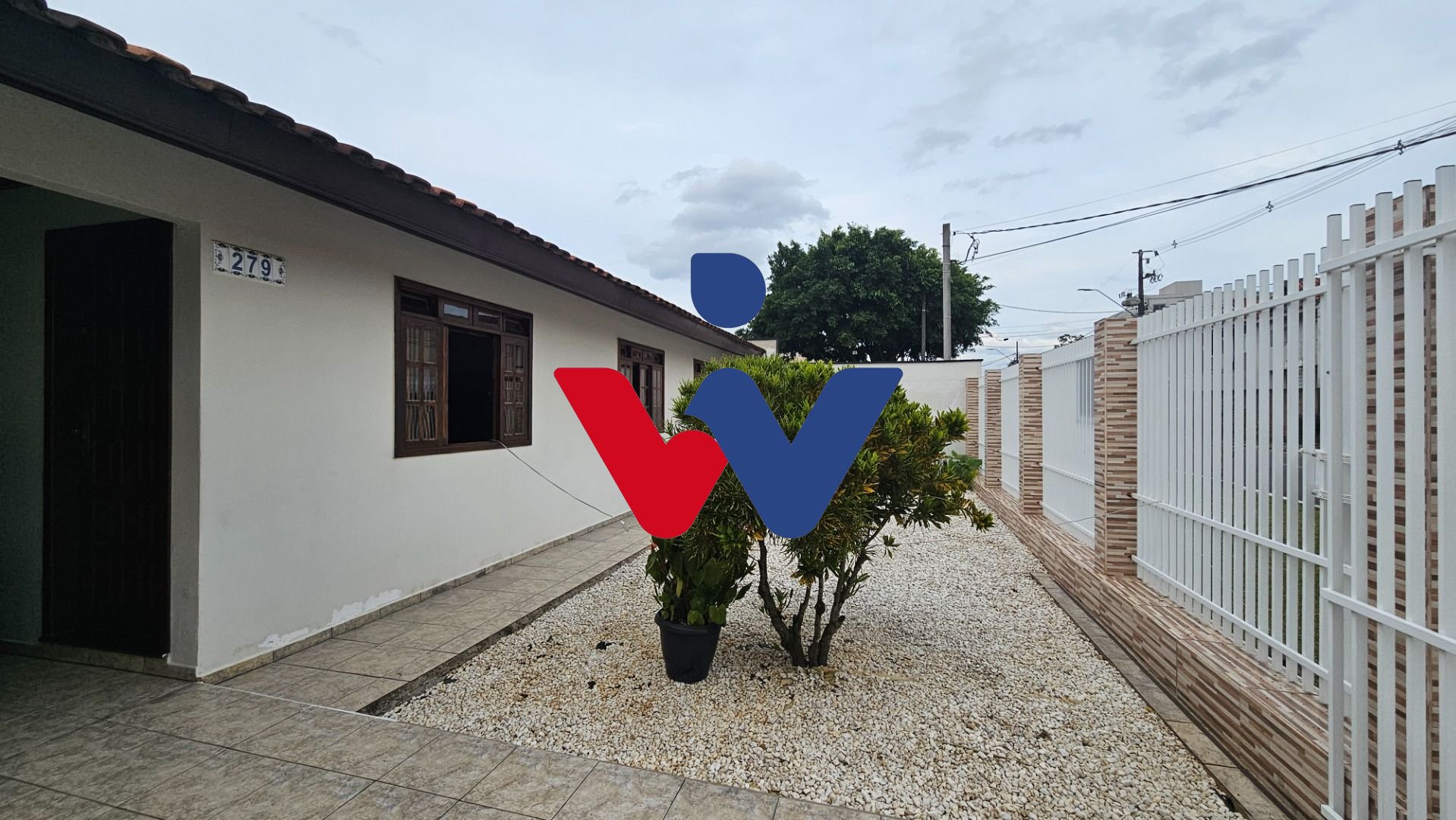Casa com 3 dormitórios à venda, 100 m  por R  750.000,00 - Est...
